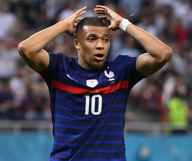 पेनाल्टीमा चुके एमबाप्पे, युरोकपबाट बाहिरियो फ्रान्स